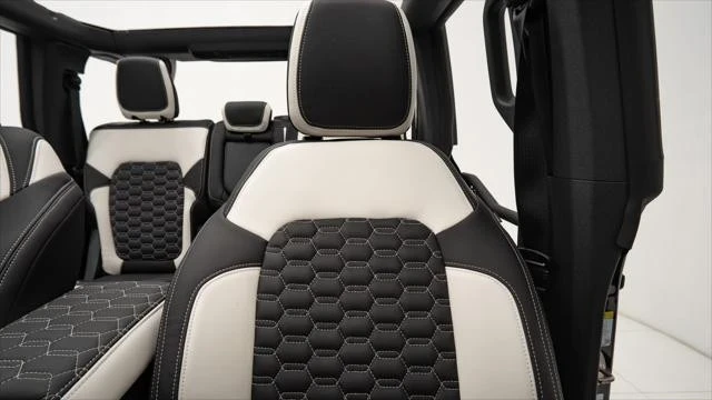 2025 Ford Bronco 6th Gen - Image 18 of 21