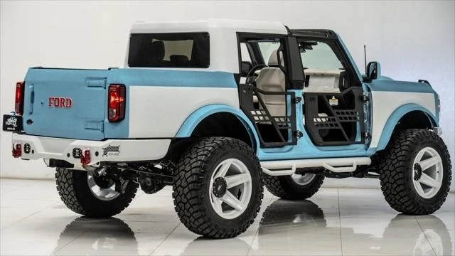 2025 Ford Bronco 6th Gen - Image 9 of 21