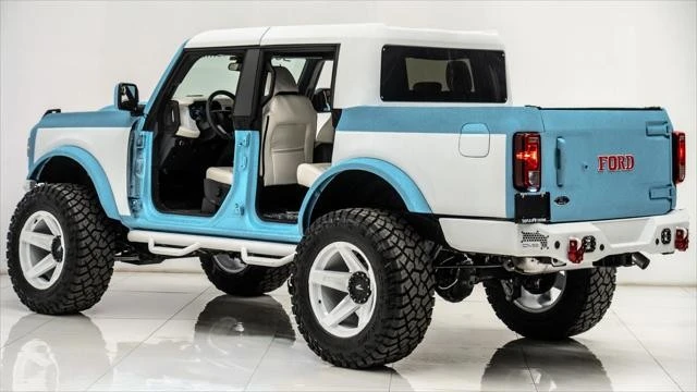 2025 Ford Bronco 6th Gen - Image 11 of 21
