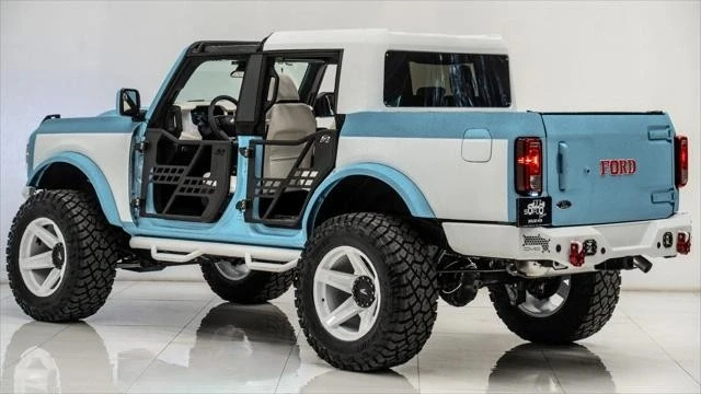 2025 Ford Bronco 6th Gen - Image 10 of 21