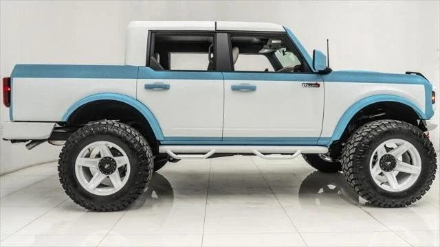 2025 Ford Bronco 6th Gen - Image 19 of 21