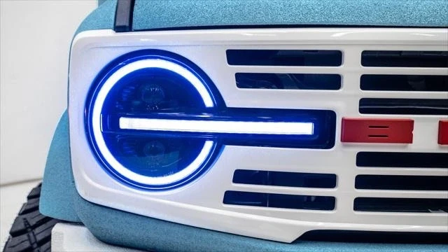2025 Ford Bronco 6th Gen - Image 15 of 21