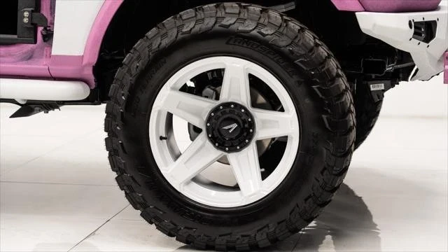 2025 Ford Bronco 6th Gen - Image 19 of 21