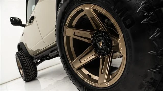 2025 Ford Bronco 6th Gen - Image 14 of 21
