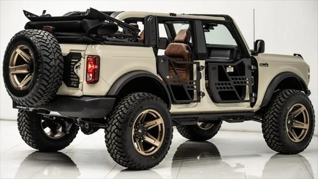 2025 Ford Bronco 6th Gen - Image 12 of 21