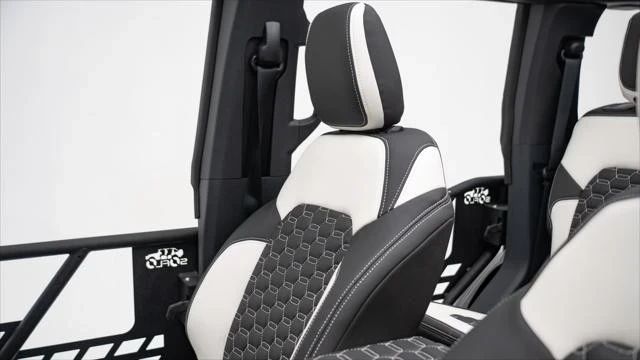2025 Ford Bronco 6th Gen - Image 16 of 21