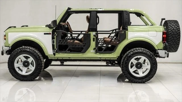 2025 Ford Bronco 6th Gen - Image 13 of 21