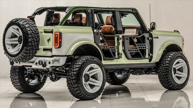 2025 Ford Bronco 6th Gen - Image 8 of 21