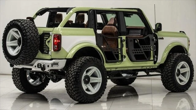 2025 Ford Bronco 6th Gen - Image 10 of 21