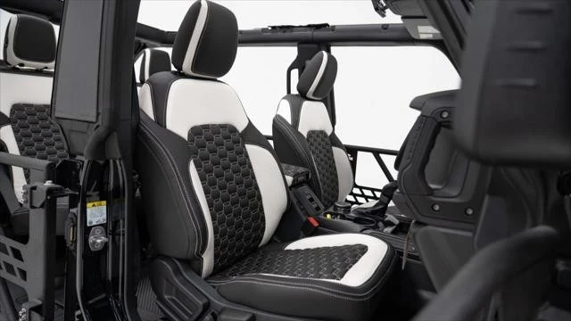 2025 Ford Bronco 6th Gen - Image 19 of 21