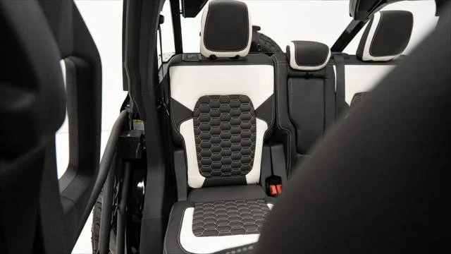 2025 Ford Bronco 6th Gen - Image 14 of 21