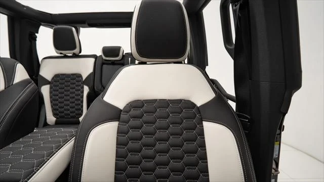 2025 Ford Bronco 6th Gen - Image 13 of 21