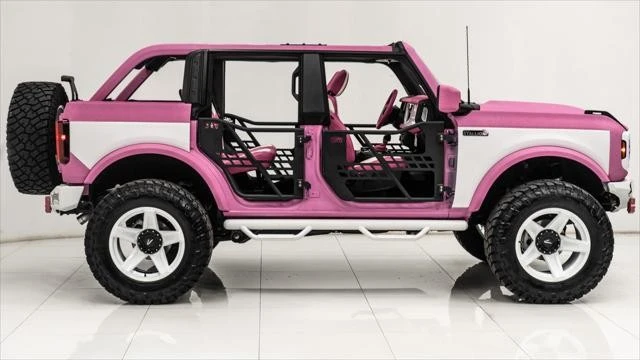 2025 Ford Bronco 6th Gen - Image 9 of 21