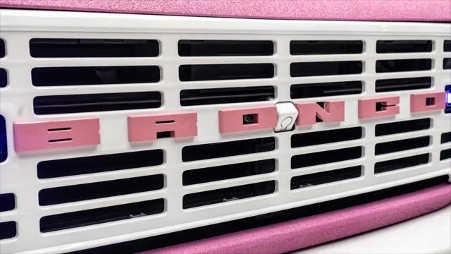 2025 Ford Bronco 6th Gen - Image 15 of 21