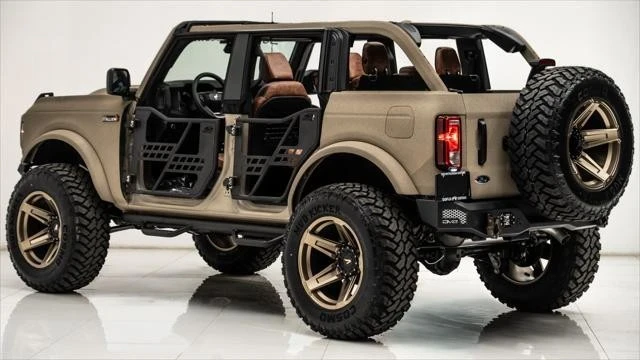 2025 Ford Bronco 6th Gen - Image 10 of 21
