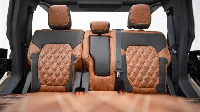 2025 Ford Bronco 6th Gen - Image 20 of 21