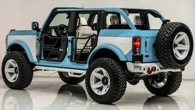2025 Ford Bronco 6th Gen - Image 13 of 21