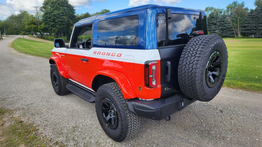 2025 Ford Bronco 6th Gen - Image 6 of 10