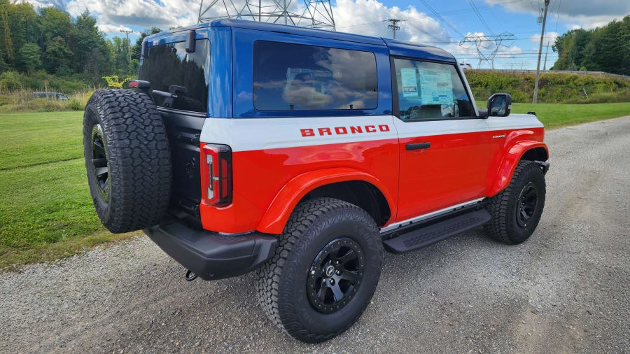 2025 Ford Bronco 6th Gen - Image 3 of 10