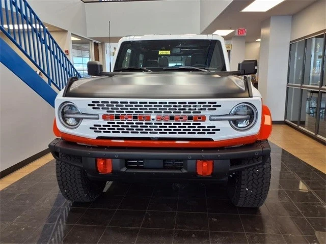 2025 Ford Bronco 6th Gen - Image 10 of 10