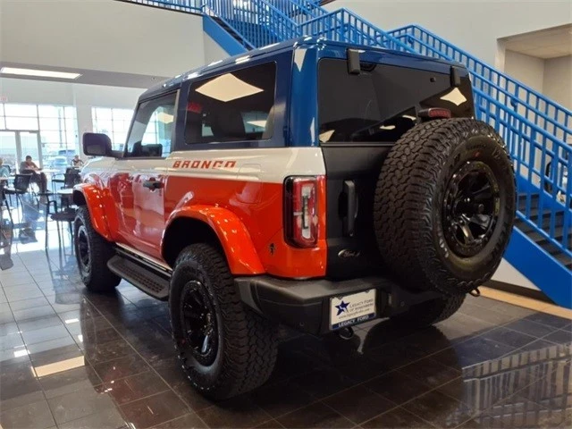 2025 Ford Bronco 6th Gen - Image 2 of 10