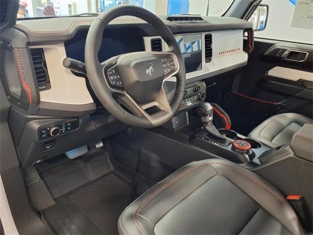 2025 Ford Bronco 6th Gen - Image 3 of 10