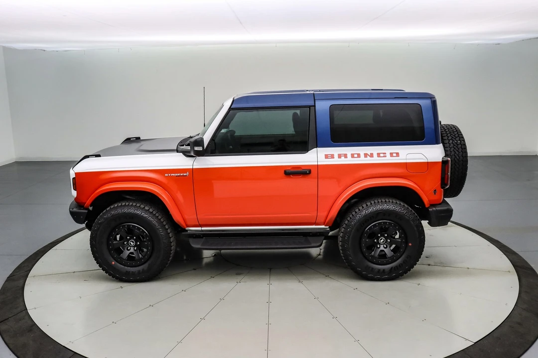 2025 Ford Bronco 6th Gen - Image 8 of 21