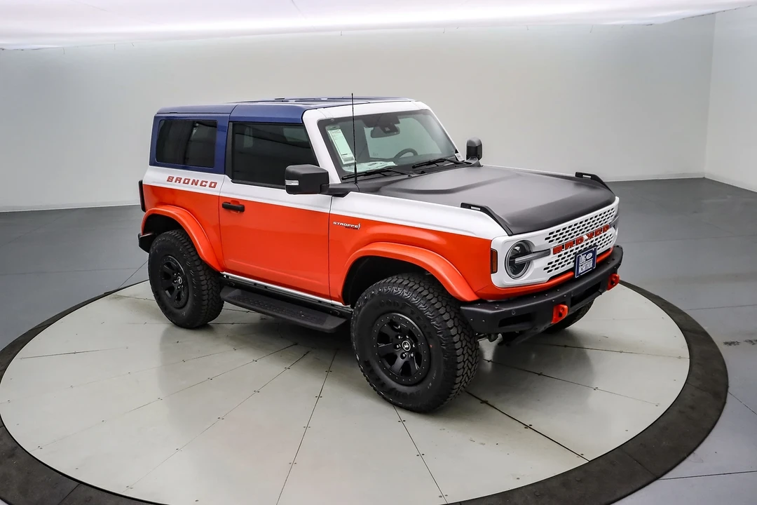 2025 Ford Bronco 6th Gen - Image 2 of 21