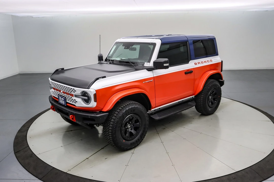 2025 Ford Bronco 6th Gen - Image 9 of 21