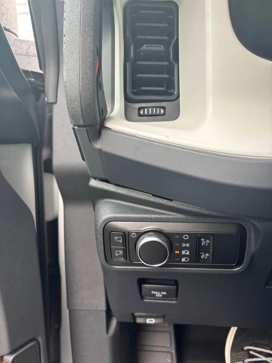 2025 Ford Bronco 6th Gen - Image 19 of 19