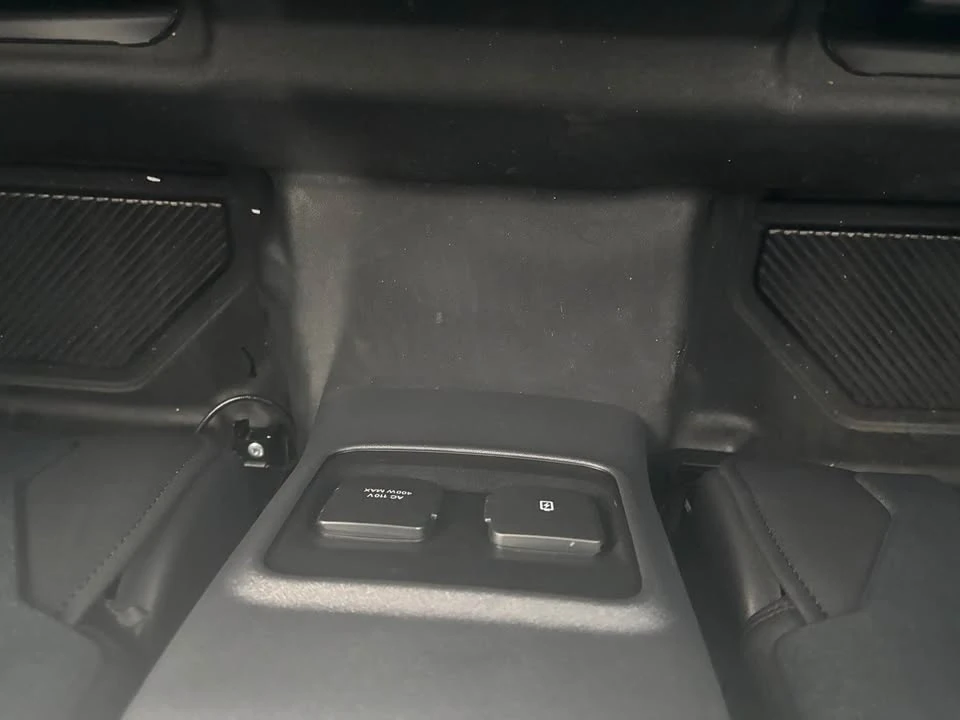2025 Ford Bronco 6th Gen - Image 17 of 19
