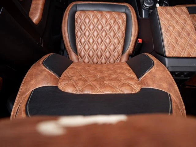 2025 Ford Bronco 6th Gen - Image 26 of 31