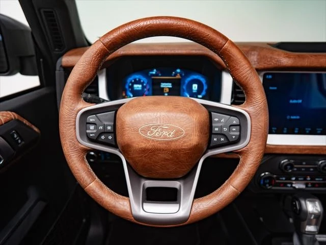 2025 Ford Bronco 6th Gen - Image 27 of 31
