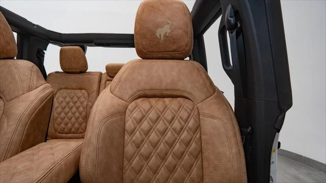 2025 Ford Bronco 6th Gen - Image 18 of 21