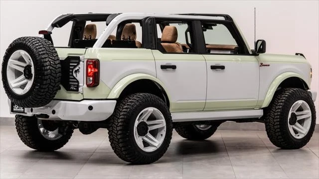 2025 Ford Bronco 6th Gen - Image 14 of 31