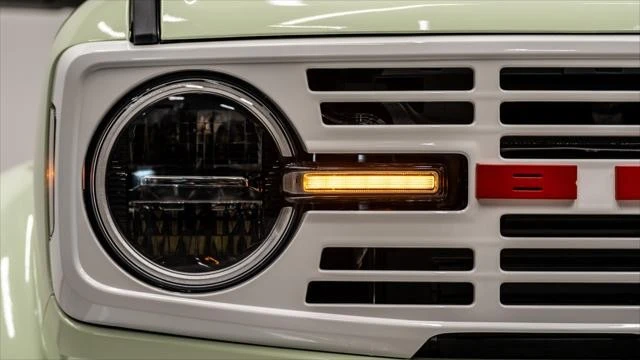 2025 Ford Bronco 6th Gen - Image 16 of 21
