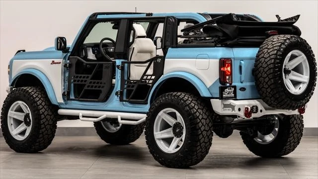 2025 Ford Bronco 6th Gen - Image 16 of 21