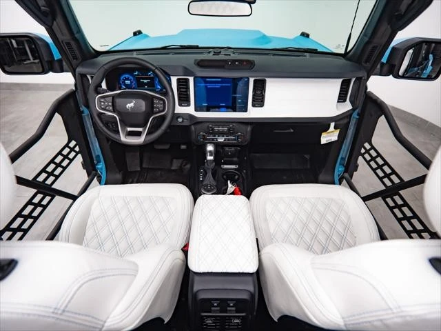 2025 Ford Bronco 6th Gen - Image 4 of 31
