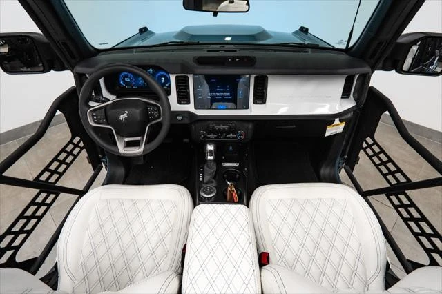 2025 Ford Bronco 6th Gen - Image 5 of 31