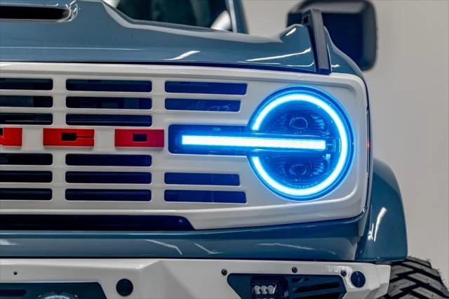 2025 Ford Bronco 6th Gen - Image 18 of 31