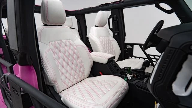 2025 Ford Bronco 6th Gen - Image 27 of 31