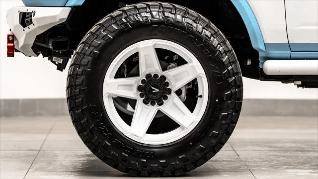 2025 Ford Bronco 6th Gen - Image 18 of 31