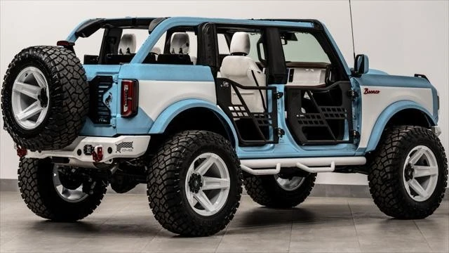 2025 Ford Bronco 6th Gen - Image 28 of 31