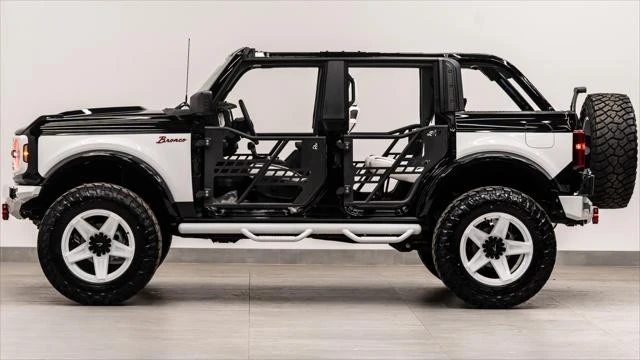 2025 Ford Bronco 6th Gen - Image 16 of 21