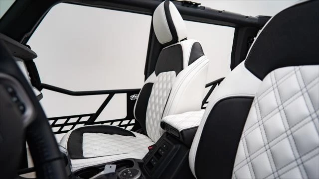 2025 Ford Bronco 6th Gen - Image 17 of 21