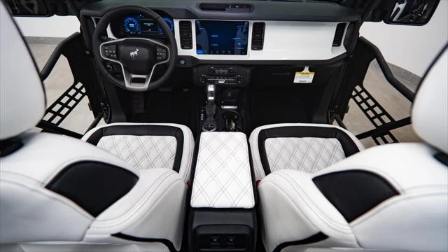 2025 Ford Bronco 6th Gen - Image 2 of 21