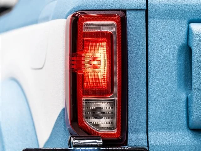 2025 Ford Bronco 6th Gen - Image 17 of 31
