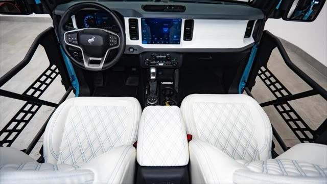 2025 Ford Bronco 6th Gen - Image 4 of 31
