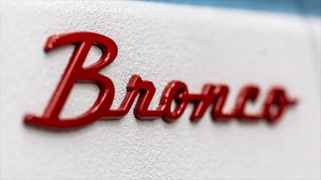 2025 Ford Bronco 6th Gen - Image 14 of 31
