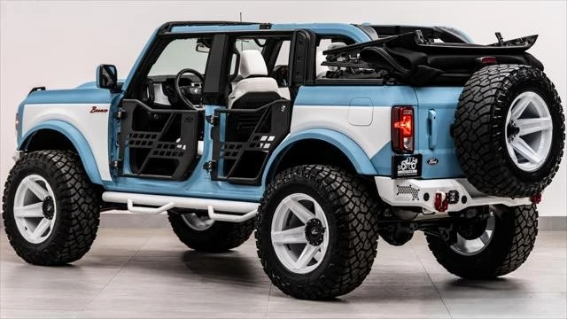 2025 Ford Bronco 6th Gen - Image 25 of 31